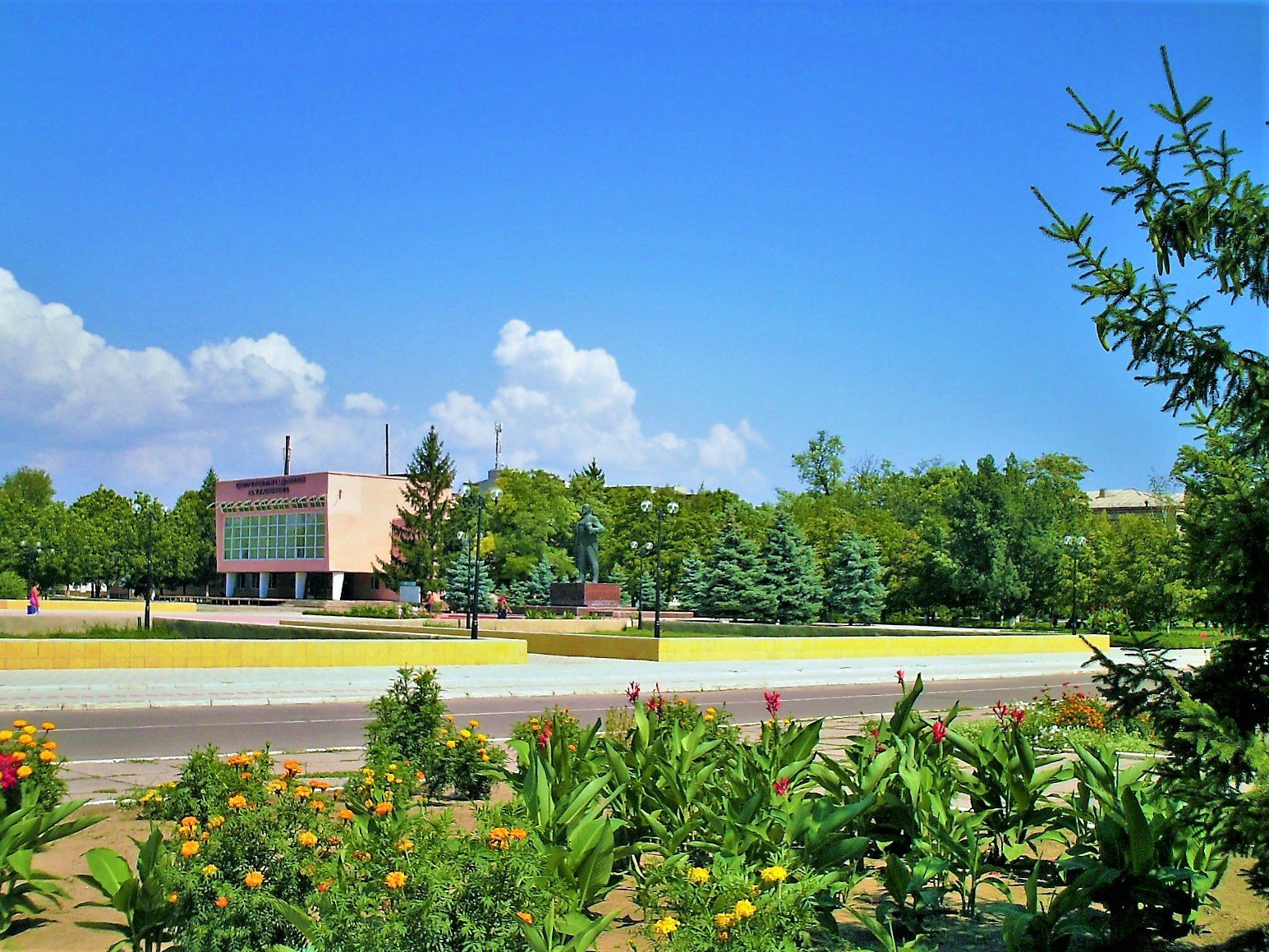 The central square of Oleshky, the Russian-occupied city on the south bank of th